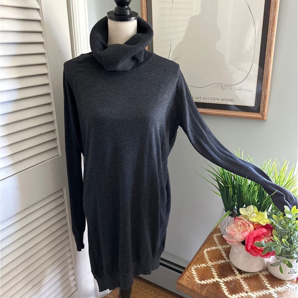 Modern Citizen Dark Gray Long Sleeve Dress
